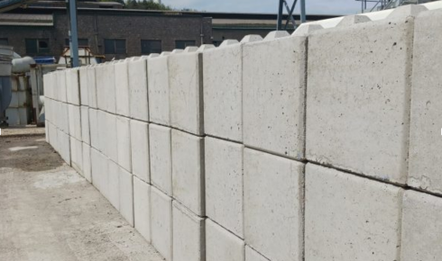 interlocking concrete blocks